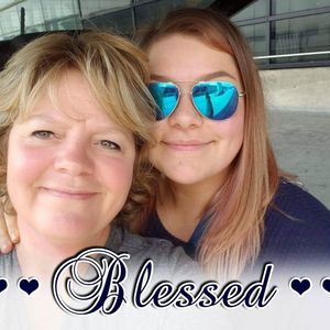 Meet your Posher, Becki